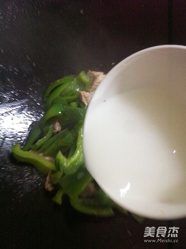 Stir-fried Pork with Green Pepper recipe