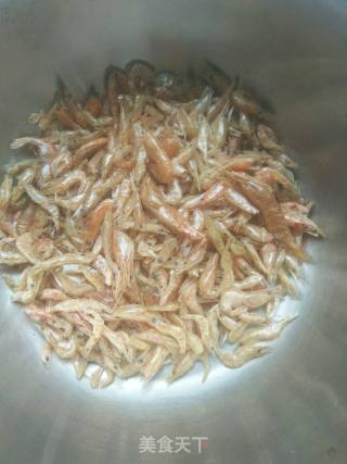 Stir-fried Shredded Radish with Dried River Prawns recipe