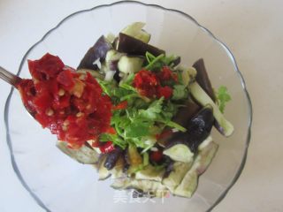 Chopped Pepper and Parsley Mixed with Eggplant recipe