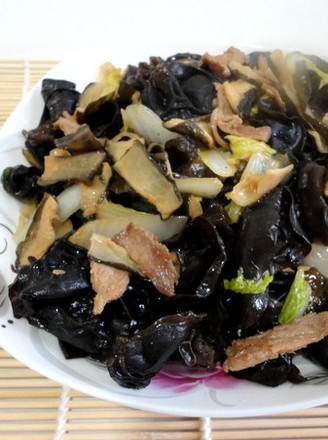 Fried Fungus with Cucumber Money