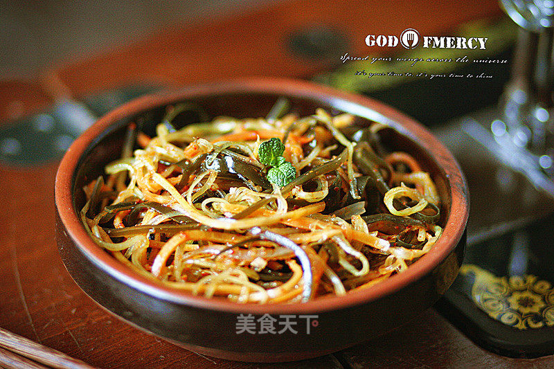 Nostalgic Version of Full Score Reduction Meal with Three Threads of Cold Salad [kelp Lettuce Mixed with Carrots] recipe