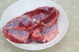 Stewed Beef Brisket with Tomato and Radish recipe