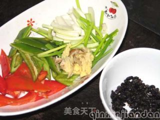 Fried Clam King with Black Beans and Peppers recipe