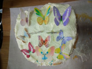 Butterfly Cream Fruit Layer Cake recipe