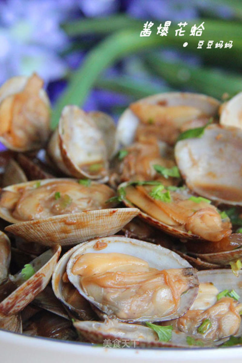 A Good Partner with Wine-popped Clams in Sauce recipe