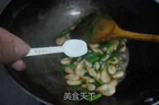 Stir-fried White Shrimp with Leek recipe