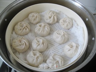 Spicy Chinese Cabbage and Meat Buns recipe