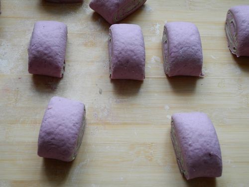 Purple Sweet Potato Green Tea Knife Cut Buns recipe