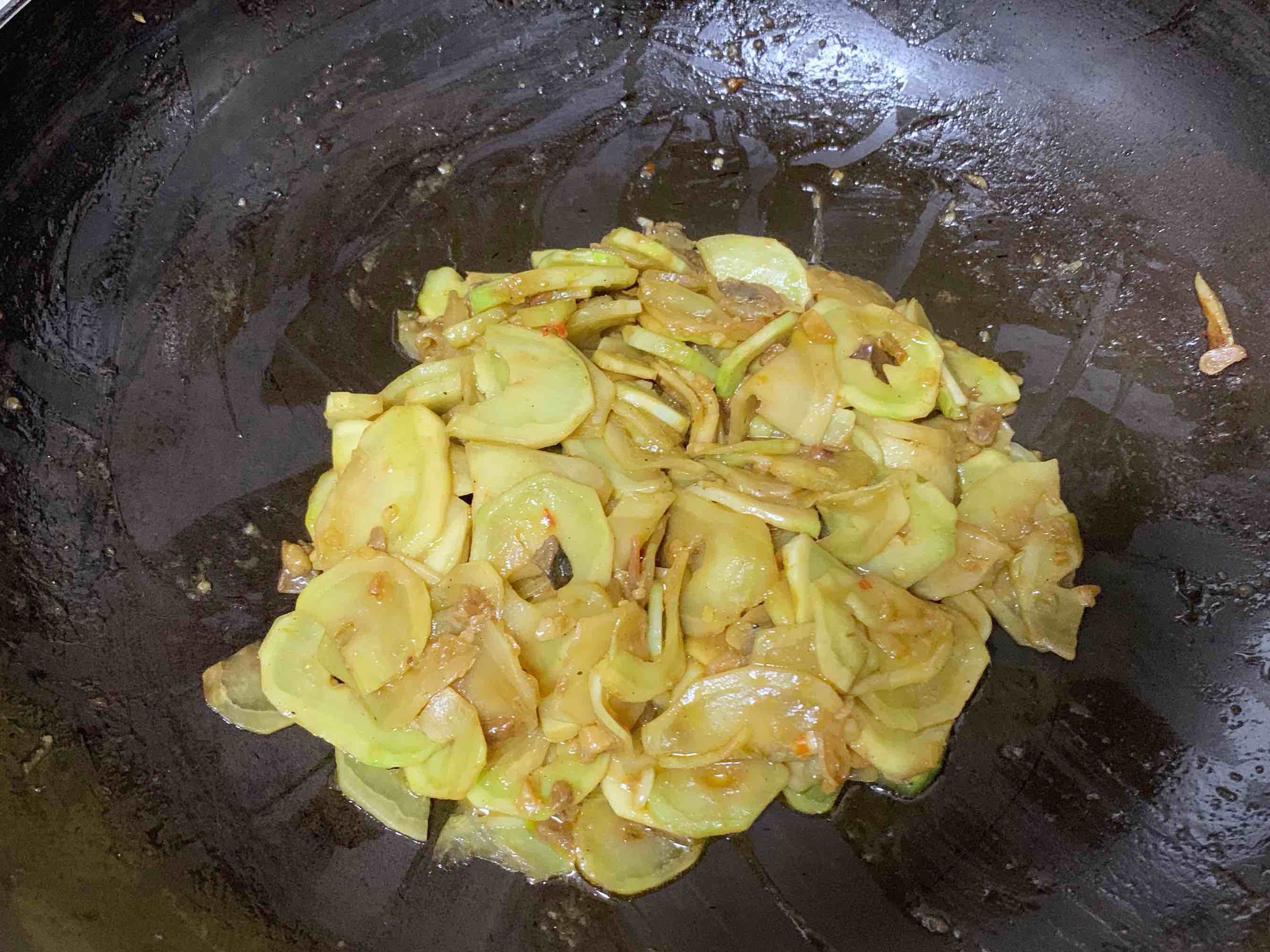 Stir-fried Vegetable with Pleurotus Eryngii Shrimp, Clam Sauce recipe