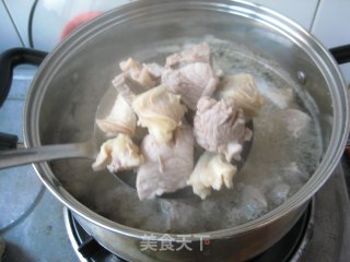 One Pot of Food for Two Ways: One Pot of Glutinous Head and Brain Fragrant recipe