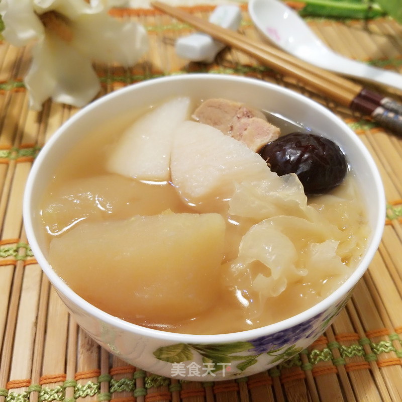 Apple Snow Fungus and Yam Soup recipe