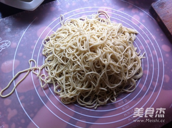 Hot Noodles with Sesame Paste recipe