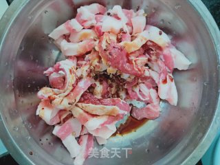 Tujia Small Crispy Pork recipe