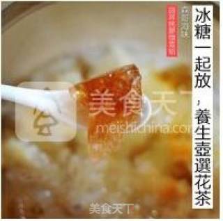 Stewed Hashima with Peach Gum and Tremella recipe