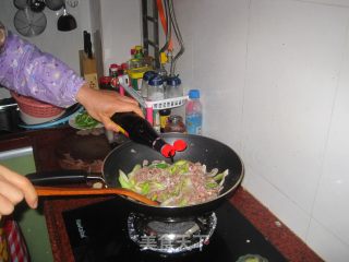 Stir-fried Lamb with Scallions recipe