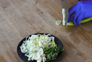 Stir-fried Snails with Sauce recipe