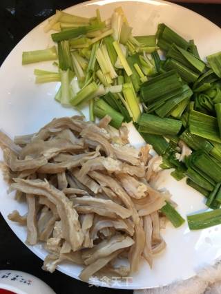 Stir-fried Garlic with Pork Belly recipe
