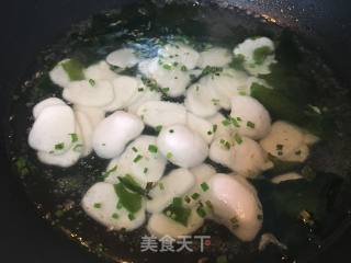 Rice Cake Fish Ball Spinach Soup recipe