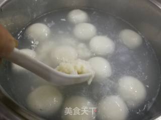Rice Wine Boiled Sesame Dumplings recipe