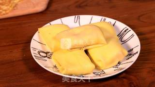 A Delicious Dessert that You Can Make with A Pan—mango Pancake recipe