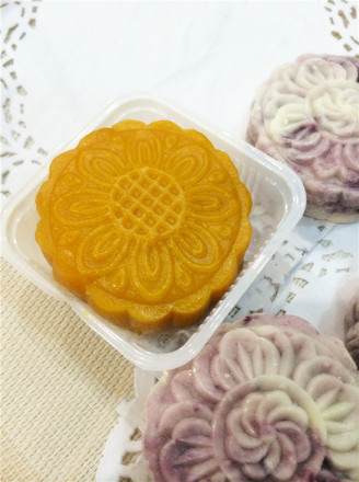 Pumpkin Purple Sweet Potato Mooncake recipe