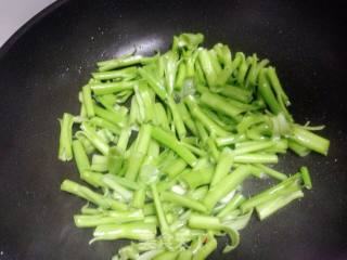 Stir-fried Water Spinach recipe