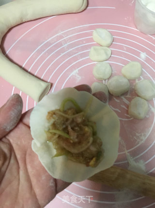 Horned Melon, Egg and Shrimp Pot Stickers recipe