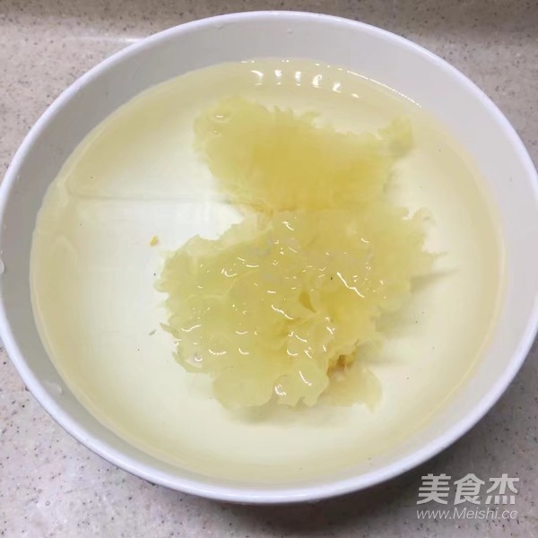 Tremella and Lily Eight Treasure Congee recipe