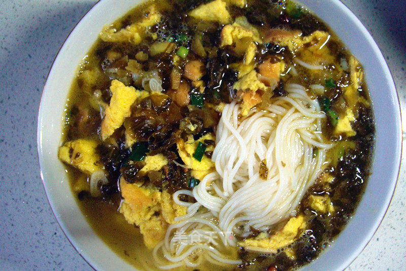 Home-made Sauerkraut Rice Noodles recipe