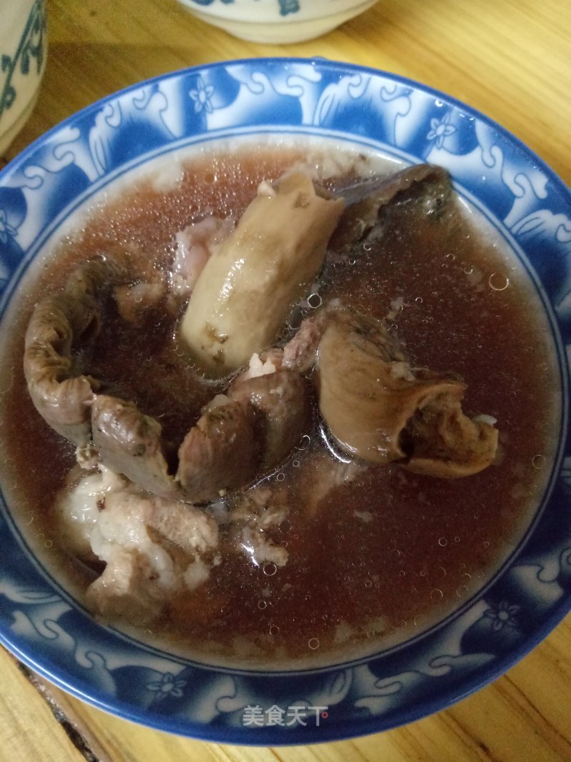 Red Fungus Pork Ribs Soup recipe