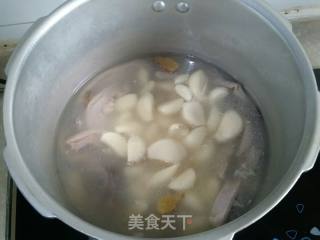 Coix Seed Garlic Pork Belly Soup recipe