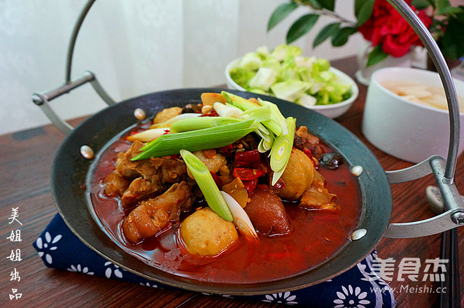 Spicy Trotter Hot Pot recipe