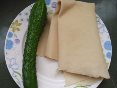 Cucumber Shreds Mixed with Tofu Shreds recipe