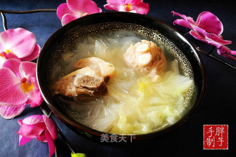 Lamb Chops Soup with Cabbage Vermicelli recipe