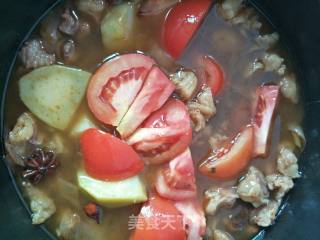 Stewed Beef Brisket with Tomatoes and Potatoes recipe