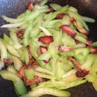 Stir-fried Celery with Bacon recipe