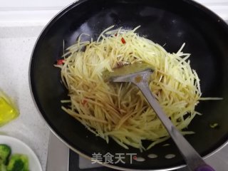 Hot and Sour Potato Shreds recipe