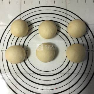 Purple Sweet Potato Bread Roll recipe