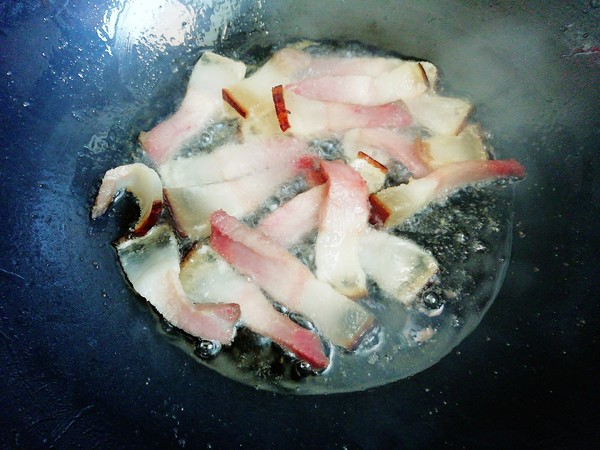 Stir-fried Bacon with Dried Radish recipe