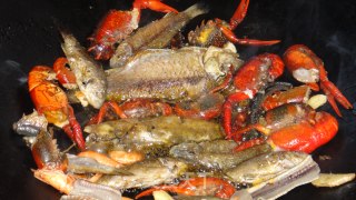 [i Love My Home] A Pot of Fresh Game ------ Mom Cooks Braised Mixed Fish with Her Own Hands recipe