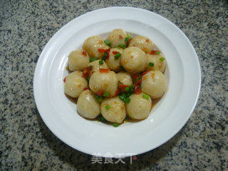 Stir-fried Small Fish Balls with Chopped Pepper recipe