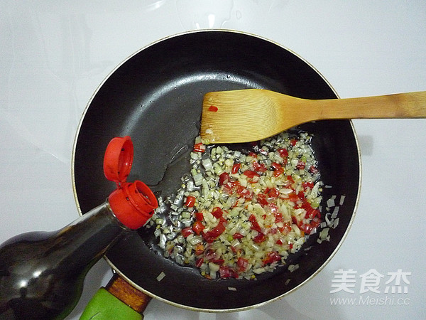 Steamed Loofah with Garlic Vermicelli recipe