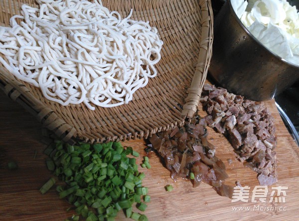 Sauerkraut Beef Noodle recipe
