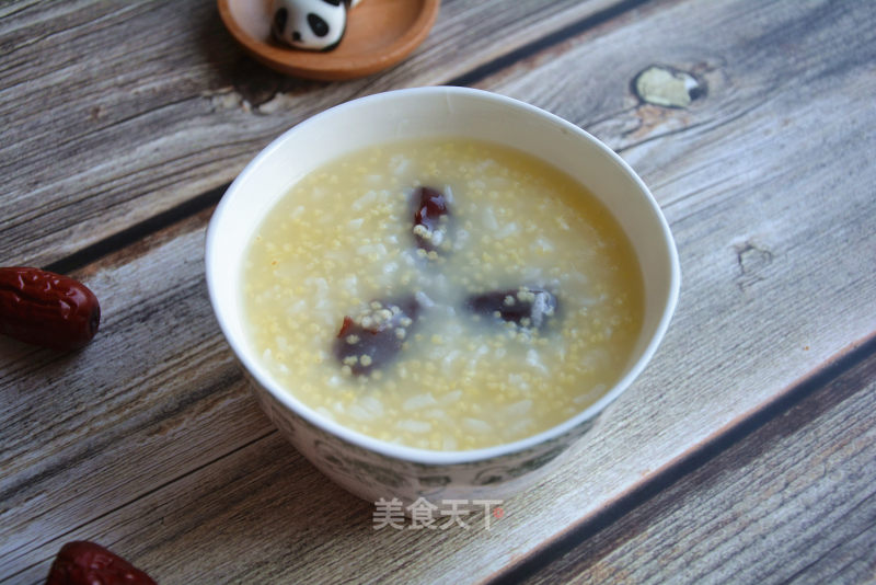 Two Rice Red Dates Porridge