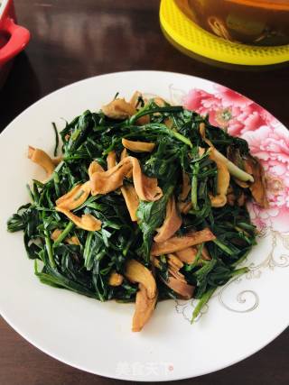 Stir-fried Leek with Pork Belly recipe