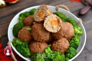 Salted Egg Yolk Sixi Meatballs recipe
