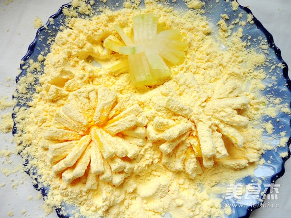 Fuyang Snack Melon and Chrysanthemum recipe
