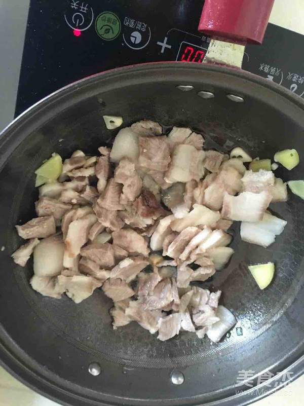 Stir-fried Twice-cooked Pork with Onions recipe