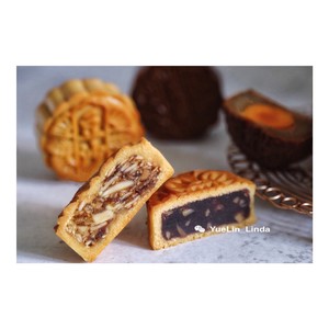 Cantonese-style Moon Cakes recipe