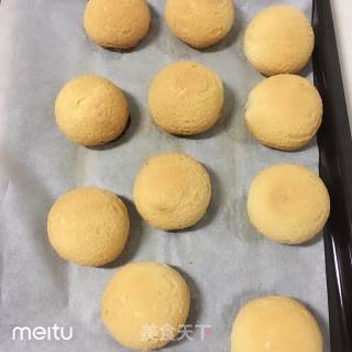 Strawberry Meringue Puffs recipe